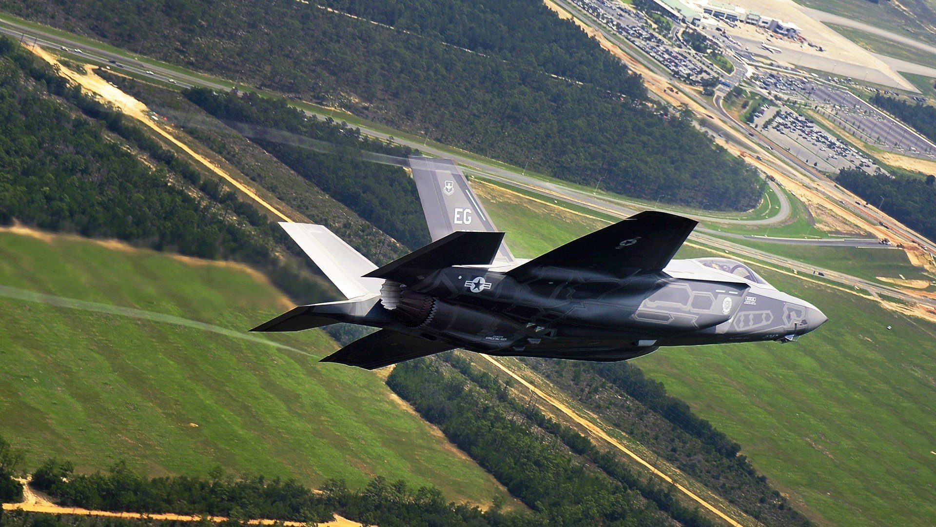 九游官网下载app下载-“荣耀瞬间：冠军车手的传奇收藏”，荣耀冠军3dm